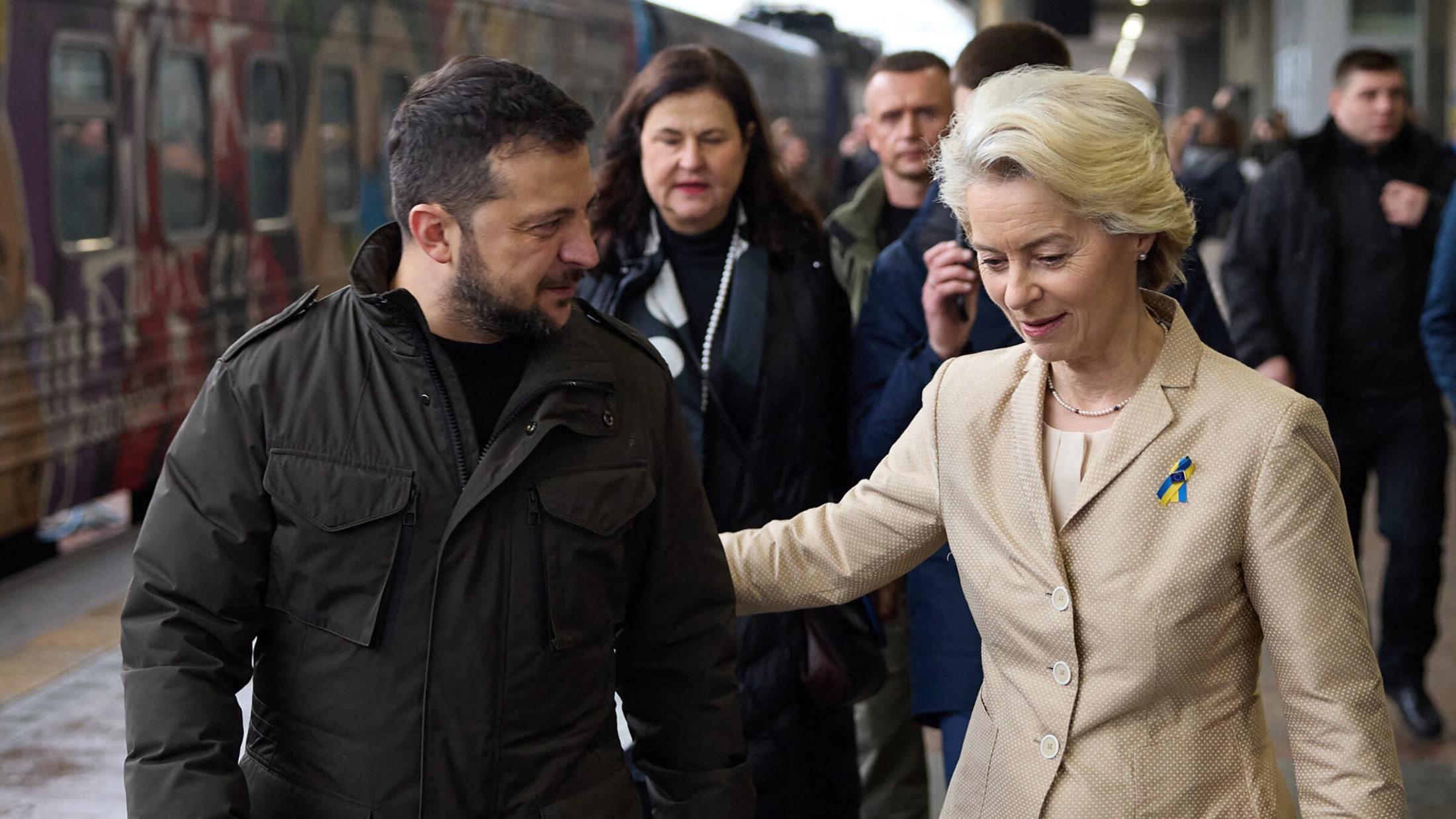 Neue Umfrage zeigt: - Ungarn sind gegen EU-Mitgliedschaft der Ukraine