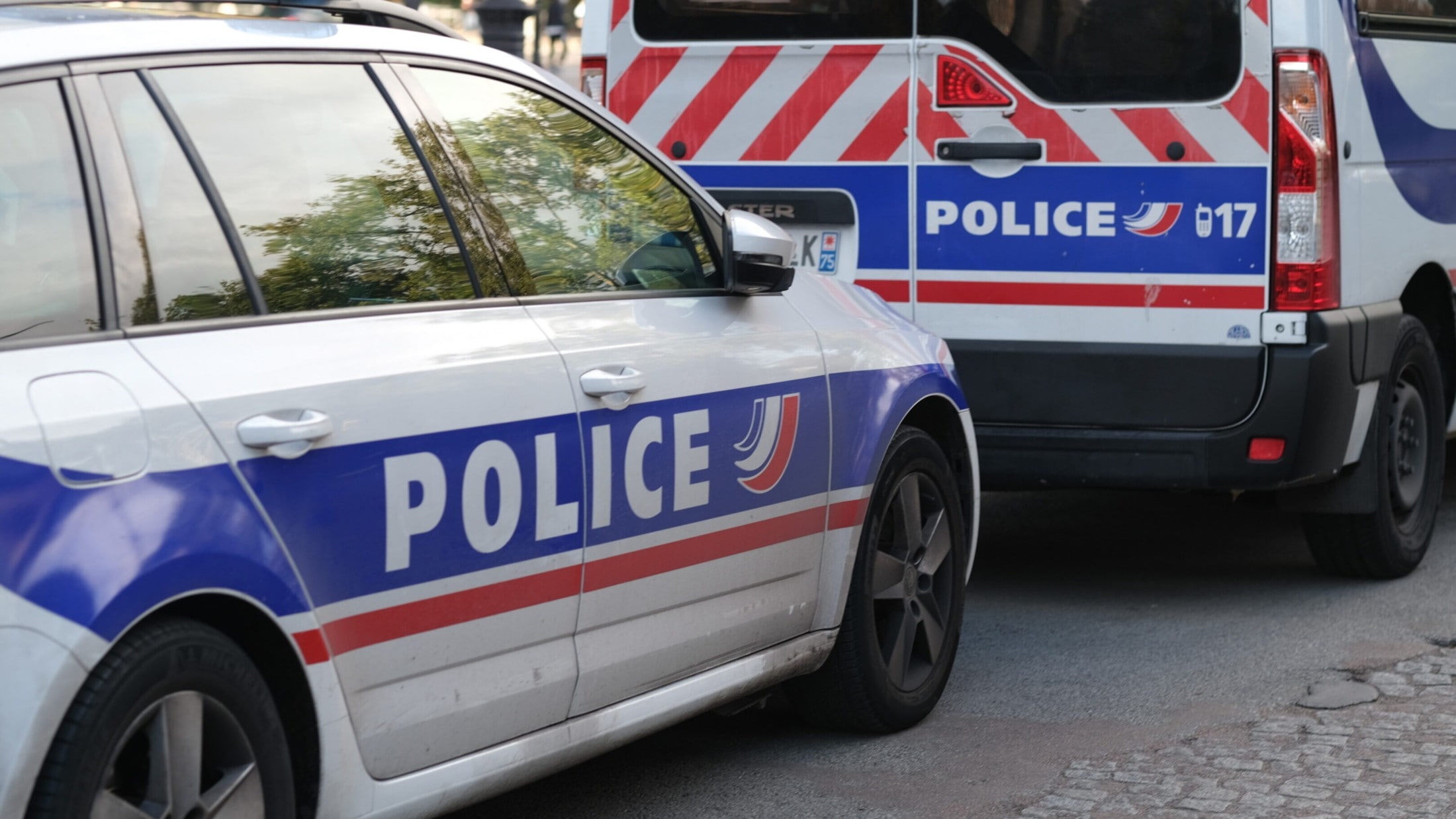 Tragödie in Frankreich - Polizei findet Familie tot auf Wohnwagenplatz