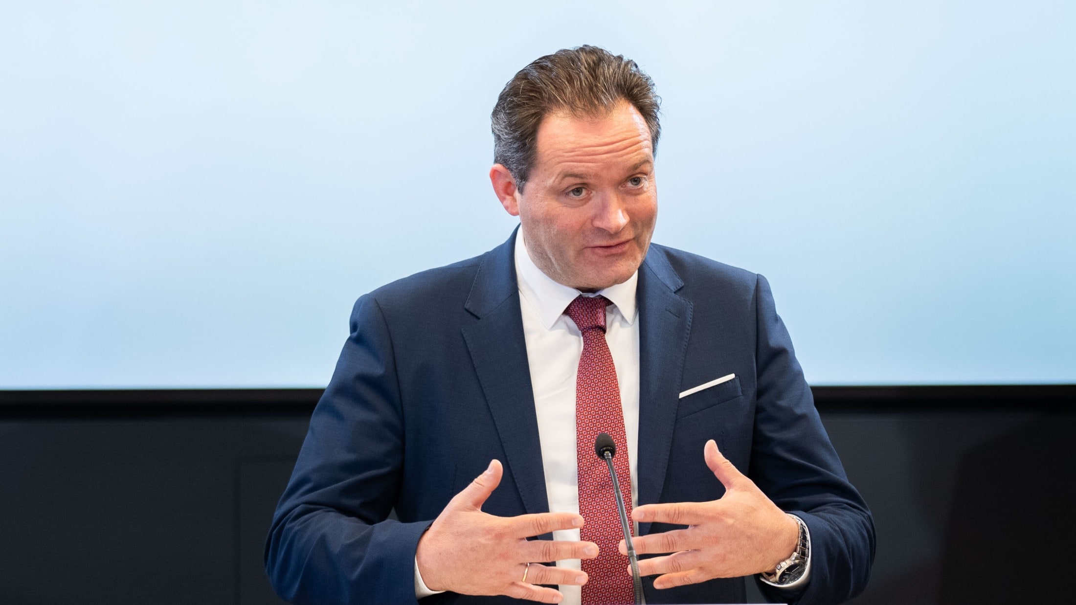 Bleibt bei seinem Kurs - Rekordhitze: Minister plant keine Sofortmaßnahmen