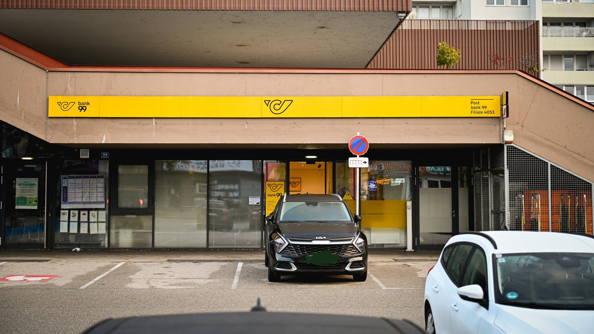 Massiver Druck - Schließung geplatzt: Post bremst sich selbst aus