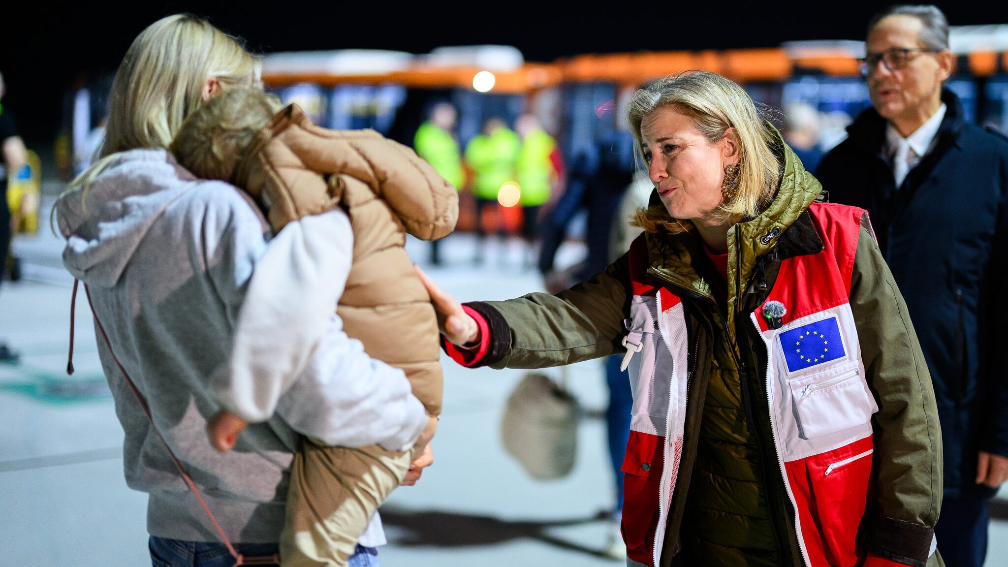 Die Kasperln der Woche - Meinl-Reisingers Show mit Dschungelcamp-Konzept