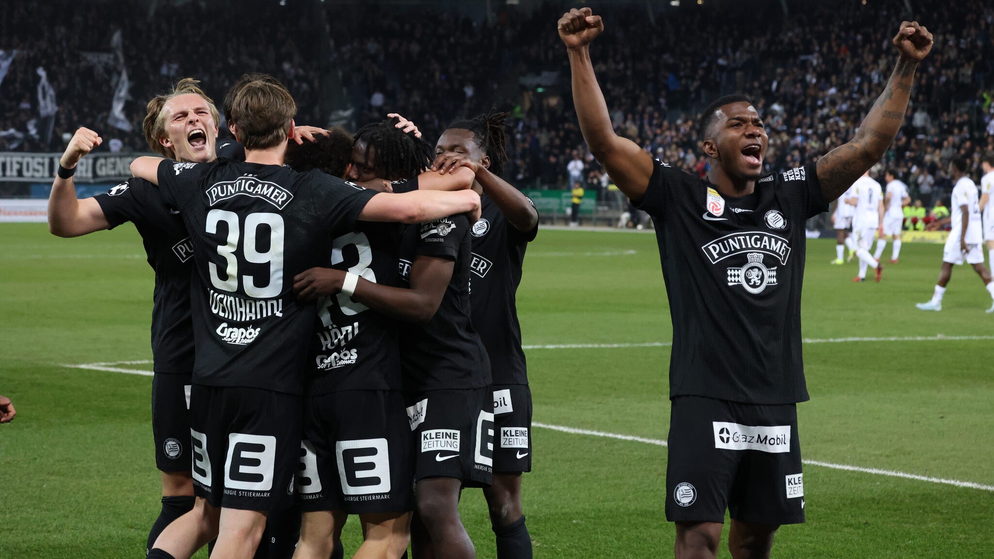 Jetzt Tabellenführer - Sturm Graz schießt Altach in die Quali-Gruppe