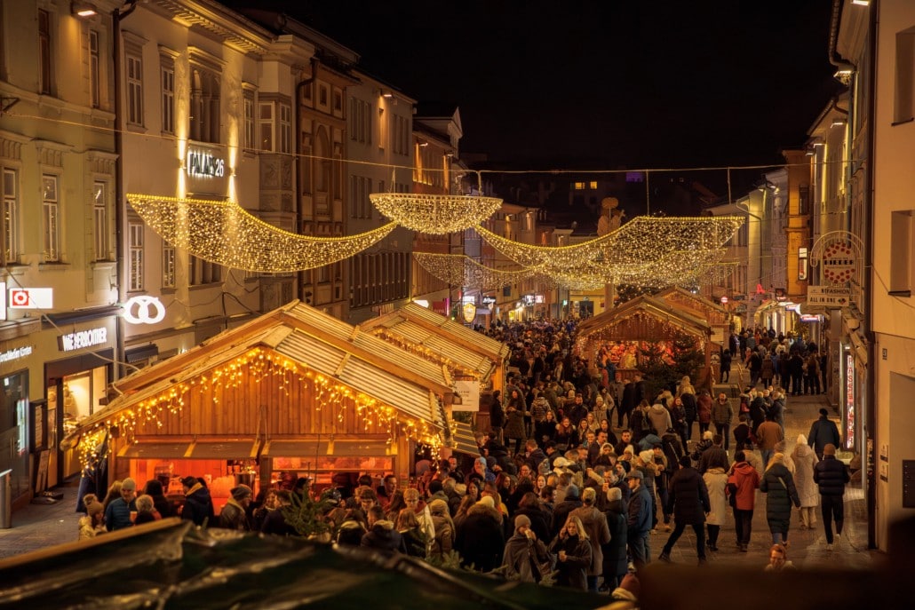 Im Gemeinderat - Hitzige Diskussionen um Hütten für Adventmarkt