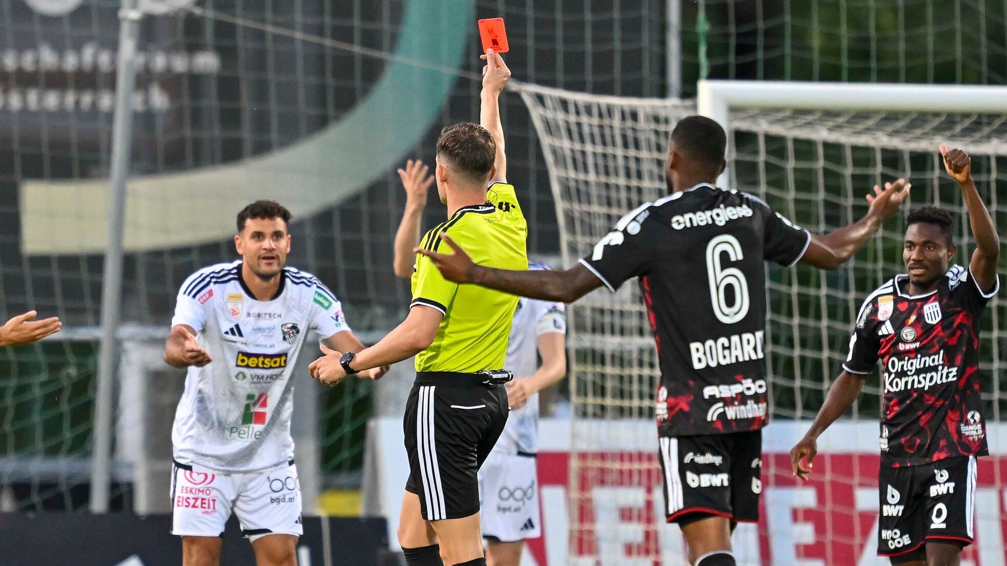 Highlights im Video  - Brach diese Rote dem WAC gegen LASK das Genick?