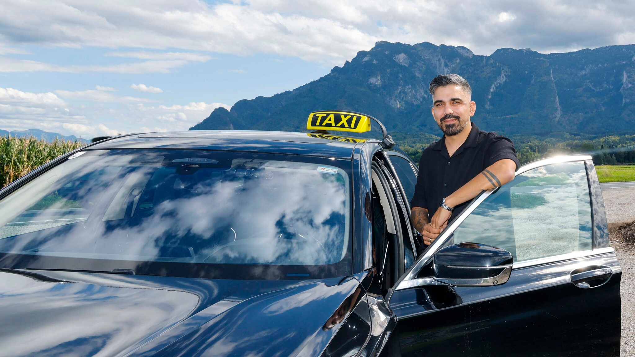 Rollendes Tagebuch - Taxifahrer wurde durch Polizeifehler TikTok-Star